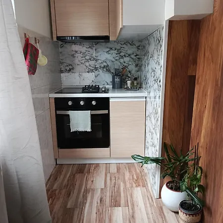 Tranquility Base Apartment *