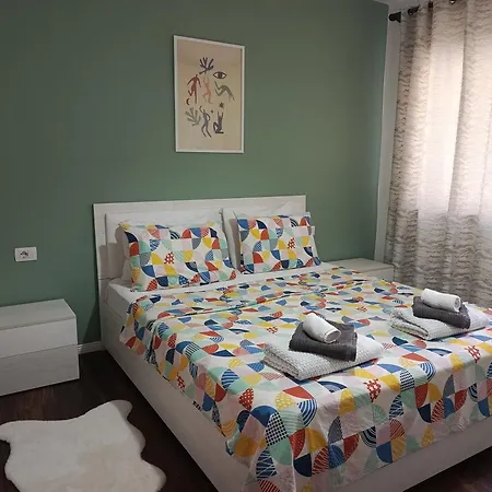Tranquility Base Apartment *